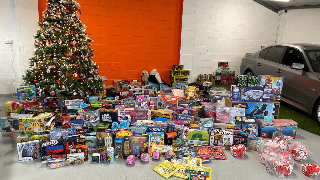 AMAZING CHRISTMAS PRESENT DONATIONS FLOODING IN